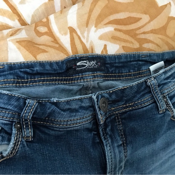Silver Jeans- Size 30 - Picture 6 of 8